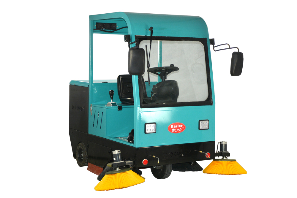 環(huán)保小型道路掃地車價格