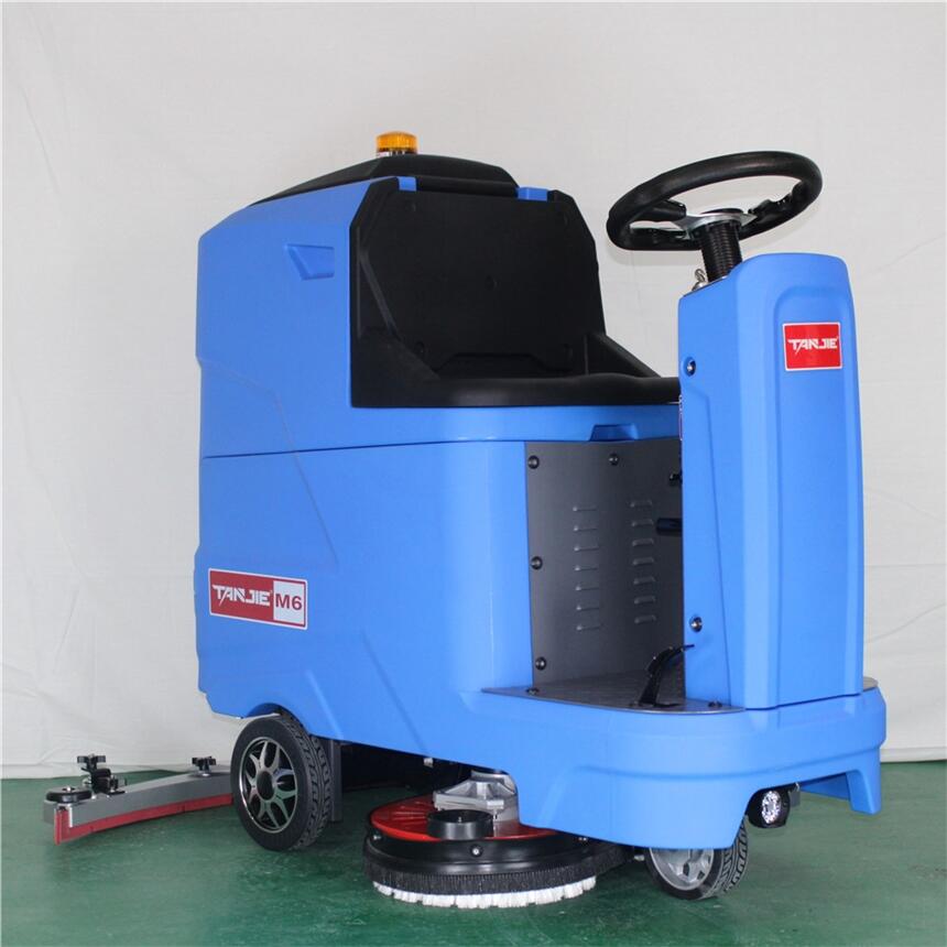 高新技術(shù)工廠車間快速保潔拖地機(jī) 雙刷駕駛式洗地機(jī)M6  