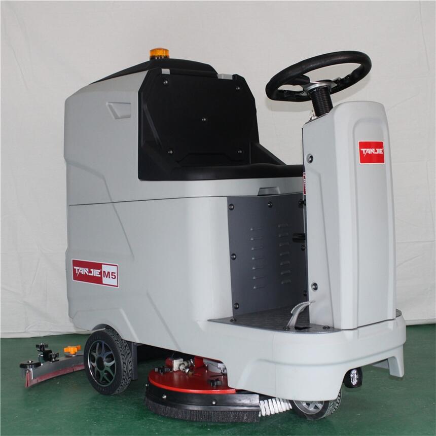 電子機(jī)械五金環(huán)氧地坪保潔拖地機(jī) 全自動駕駛式洗地機(jī)M5  