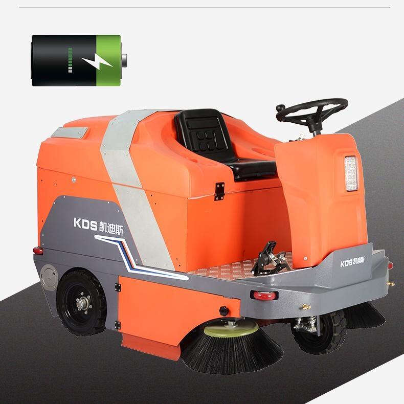 凱迪斯S3駕駛式掃地機(jī) 濱州庫房車間灰塵鐵屑掃地車